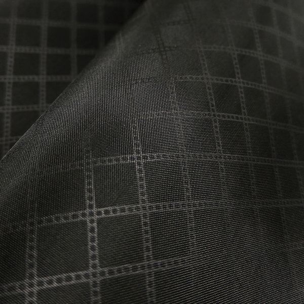 TAFETA GRABADA ROMBOS NEGRO