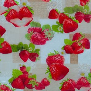 CUBREMESA PLAIN PVC MAR DE FRESAS