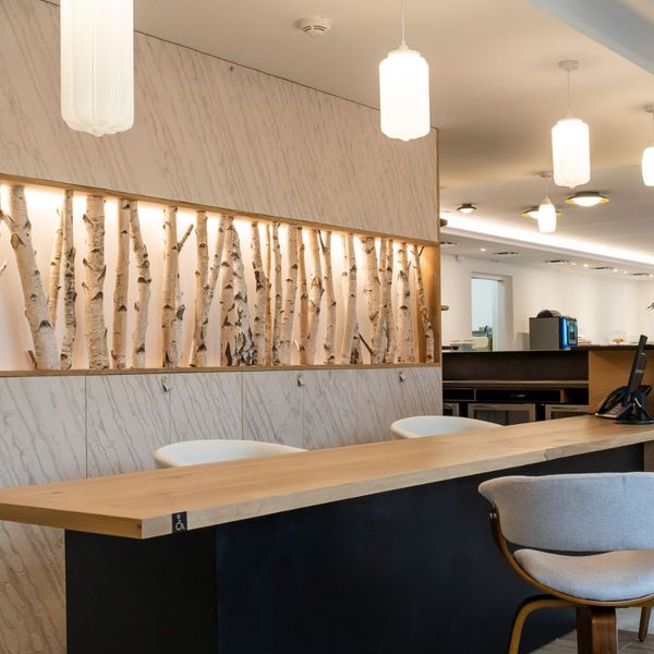 PANEL DE PIEDRA FLEXIBLE 1.22X0.61 MTS PEARL WHITE