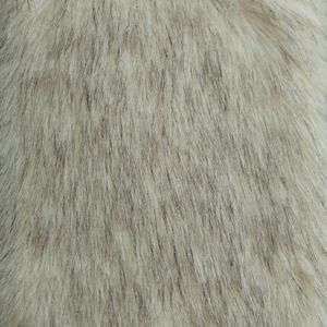 Tela Piel De Lobo Blanco Gris